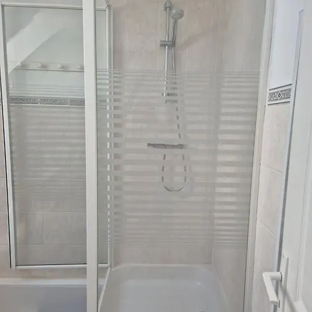 Pres De Giverny Gasny